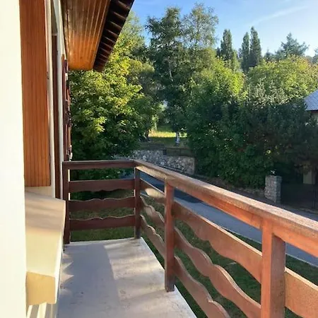 Apartment Romeu, Spacieux T3 Familial 80m2 Plein Sud, Wifi Font-Romeu-Odeillo-Via