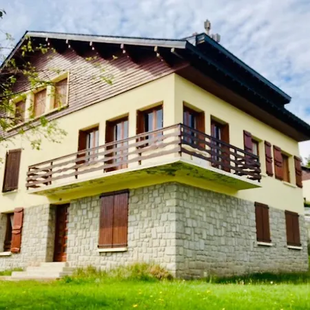 Apartment Romeu, Spacieux T3 Familial 80m2 Plein Sud, Wifi Font-Romeu-Odeillo-Via